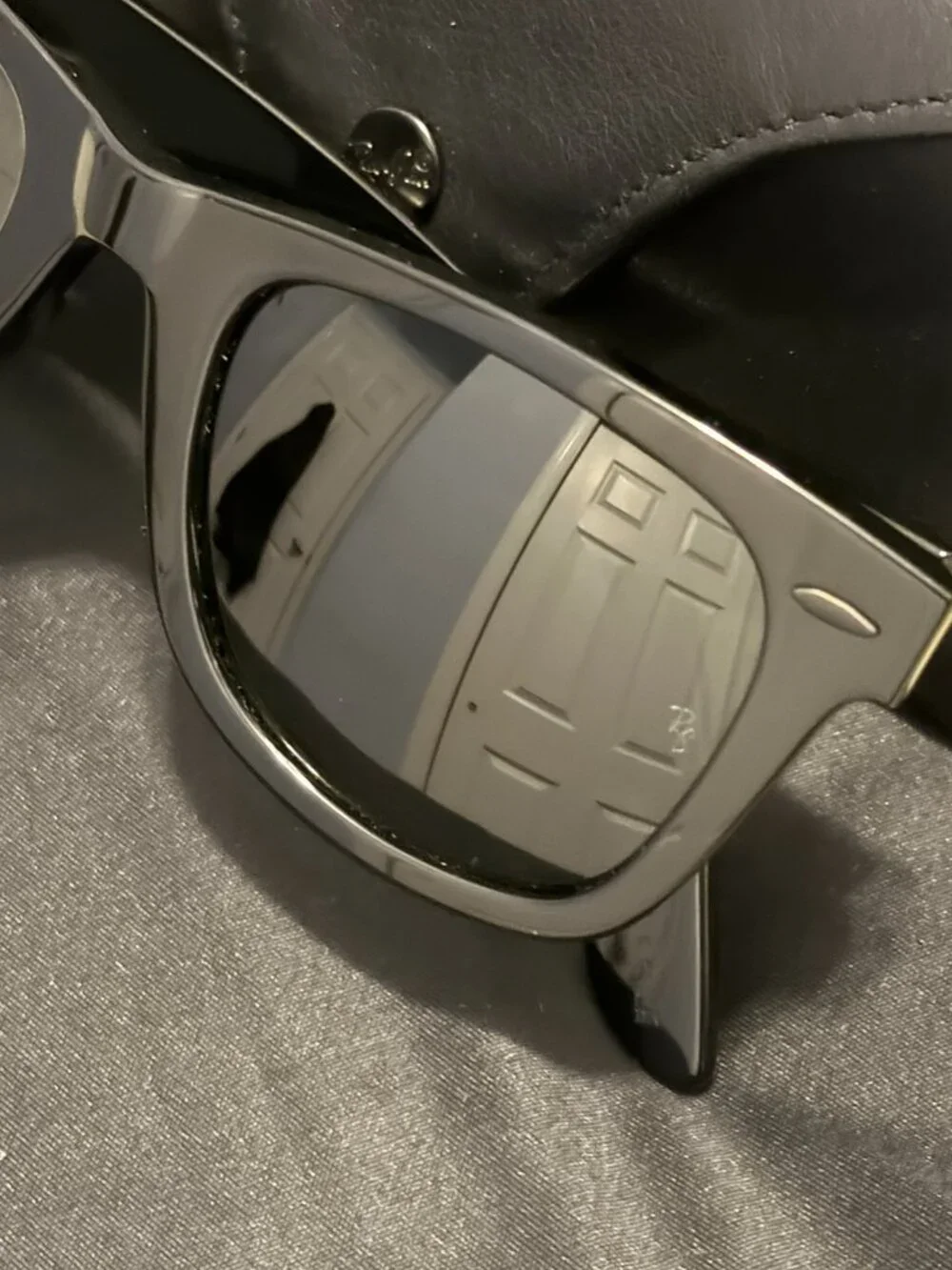 RAY BAN x SAINT LAURENT Limited Edition Unisex Wayfarer Sunglasses - Picture 4 of 14